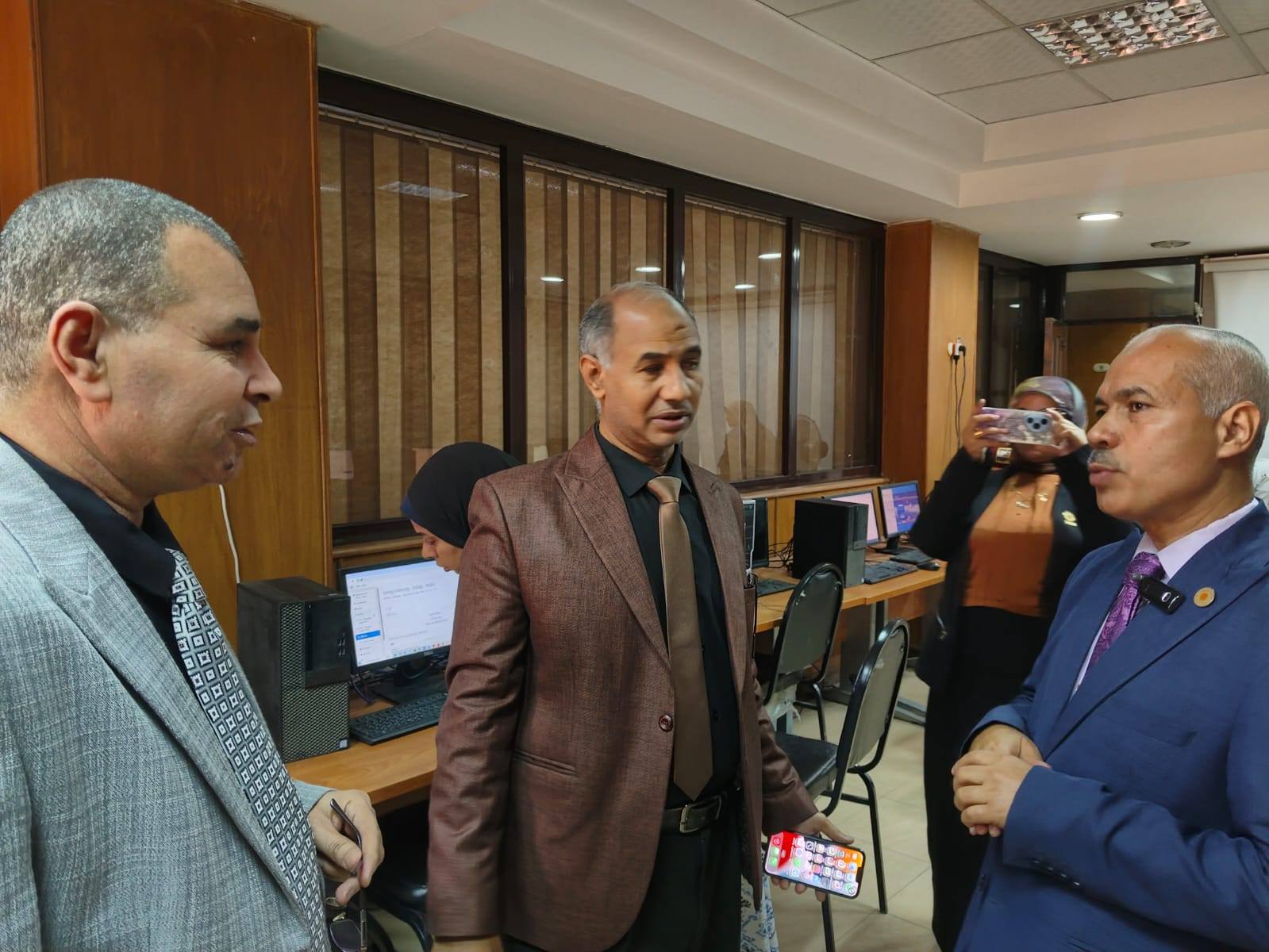 بالتعاون مع الجهاز القومي لتنظيم الاتصالات... "الأعلى للجامعات" ينظم ورشة للأمن السيبراني ويتابع اختبارات التحول الرقمي بسوهاج